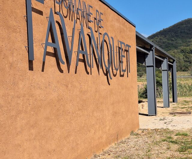 Favanquet Caveau ext 2