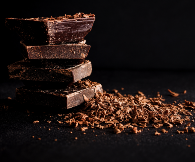 229009775-vignobles-en-scene-alsace-accords-vin-et-chocolat-chocovino-1-800×533-1