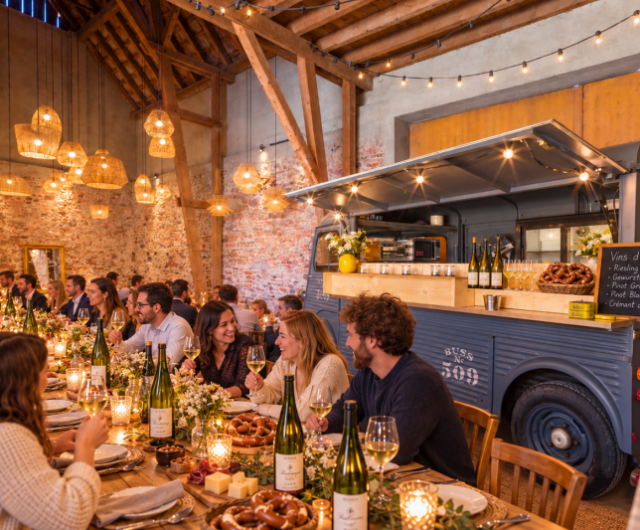 229010267-vignobles-en-scene-banquet-cocktail-dinatoire-1-800×533